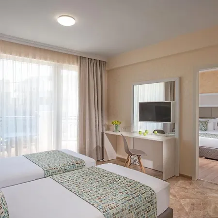 Nocleg ze śniadaniem Marina Sands Bijou Boutique Is An Excellent Choice For Travelers Visiting 4*