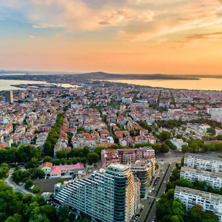 Marina Sands Bijou Boutique Is An Excellent Choice For Travelers Visiting 4*