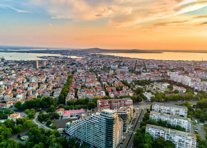 Marina Sands Bijou Boutique Is An Excellent Choice For Travelers Visiting 4*