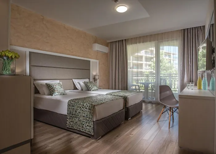 Marina Sands Bijou Boutique Is An Excellent Choice For Travelers Visiting 4*